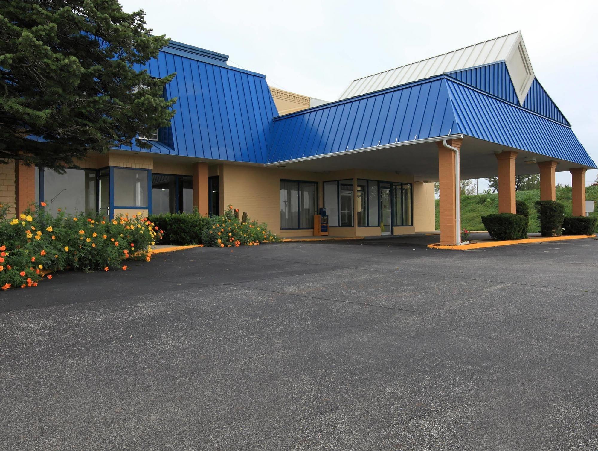 Americas Best Value Inn Ньютон Екстер'єр фото